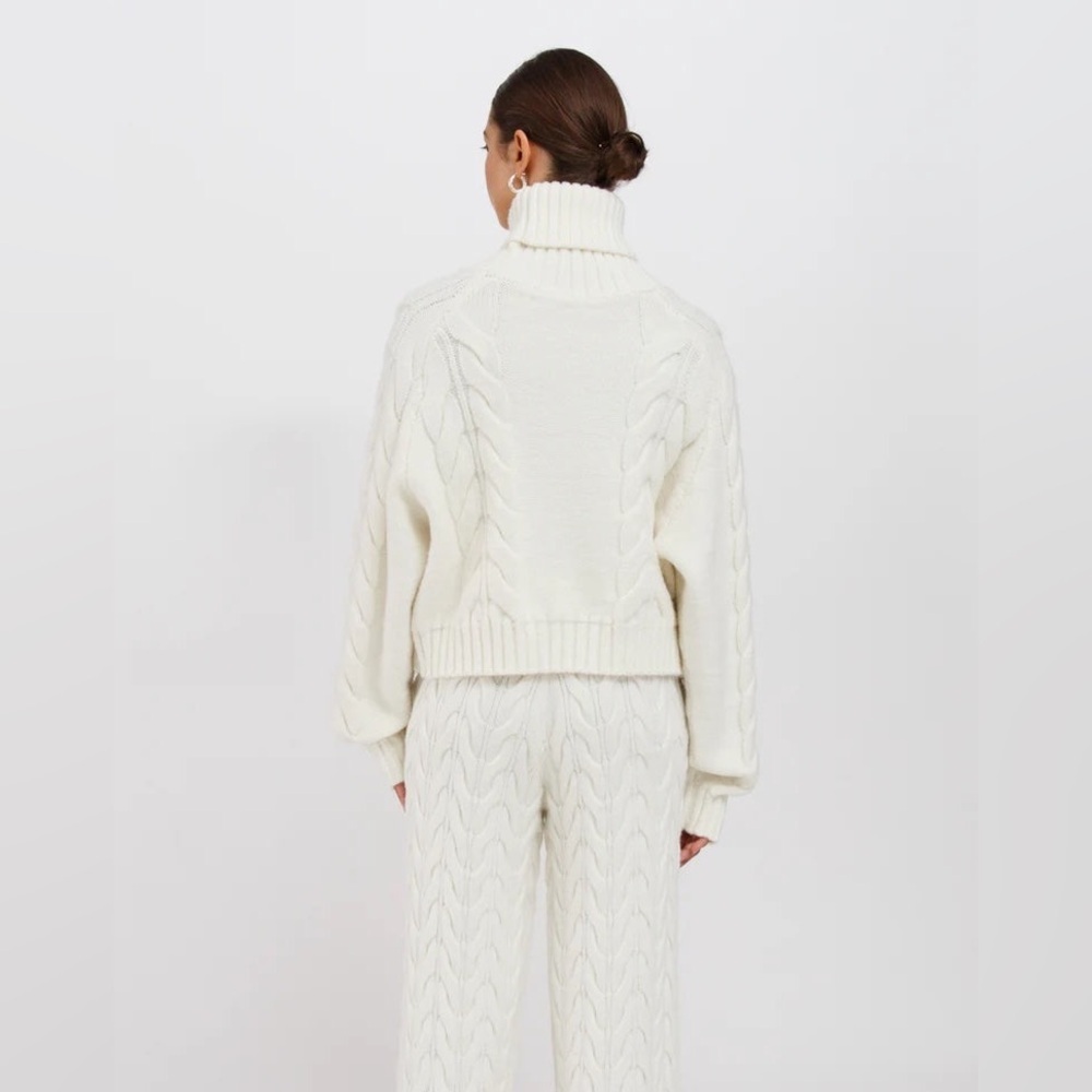 Brunette The Label Adele Knit Turtleneck in Cream – Size L/XL – NWT - Picture 3 of 3